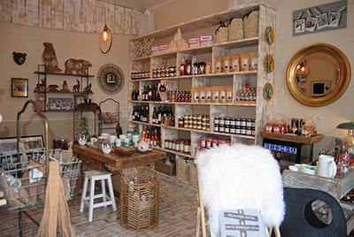 Épicerie fine et gourmande à Luz - Maison d'Hôtes Chalet Mina à Sazos